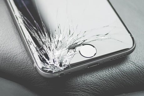 Je iPhone laten repareren? Controleer de dekking en het eigen risico van je inboedelverzekering.